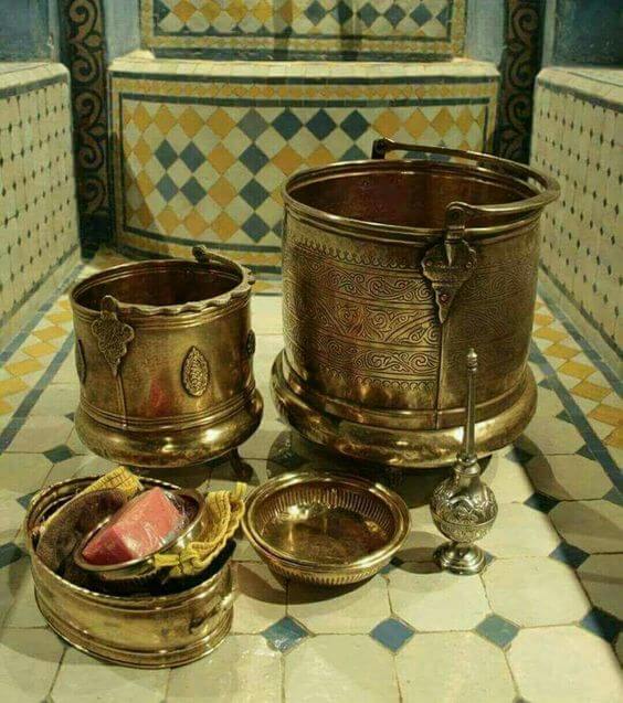 ما هي أدوات الحمام المغربي